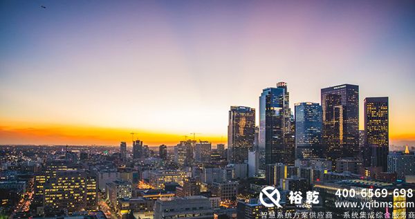 智能化電力監(jiān)控系統(tǒng):推動現(xiàn)代能源管理的未來 智能化電力監(jiān)控系統(tǒng):推動現(xiàn)代能源管理的未來